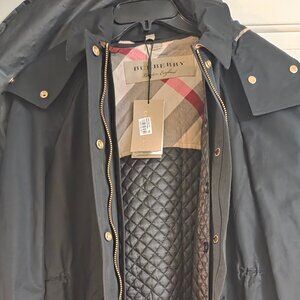 BRAND NEW Burberry Harlington Hooded Parka/Coat in Black (size 44 EU/10 US)